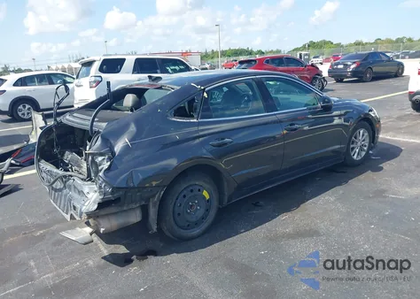 2021 Hyundai Sonata Sel Plus z USA, uszkodzony, nr VIN 5NPEJ4J26MH083047